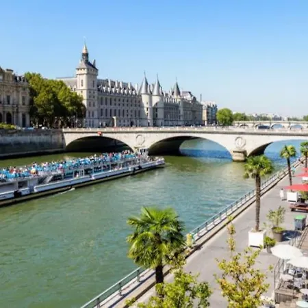Cosy Next To The Champs-elysees Avenue! Apartment